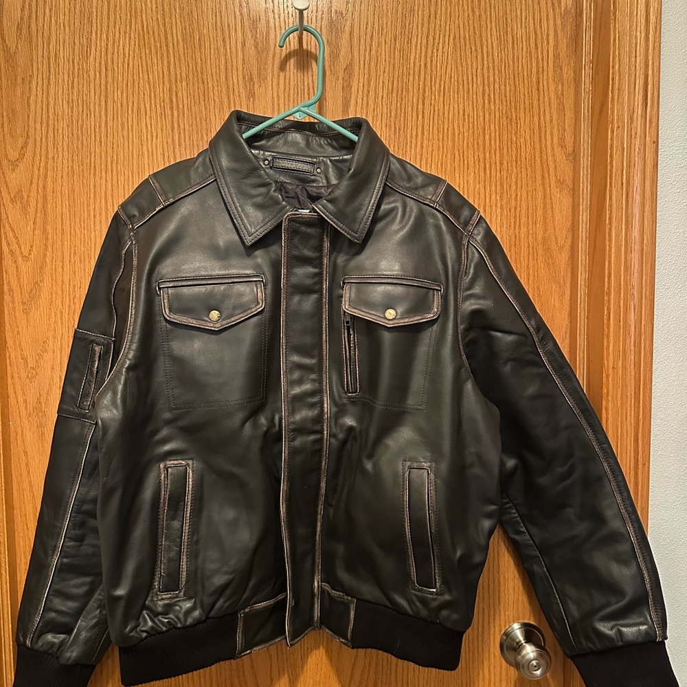 Brown Leather Bomber Jacket with Vintage Style